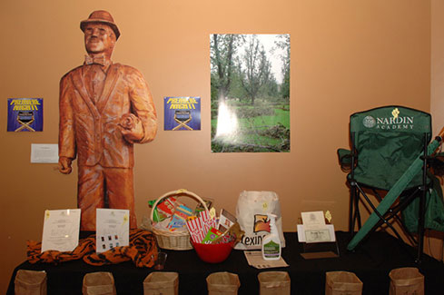 Chinese Auction Table